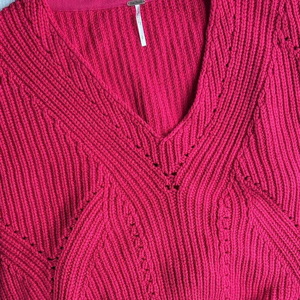 Free People Women's All Day Long V Neck Sweater - Fuego Rosa - tagged S, fits L